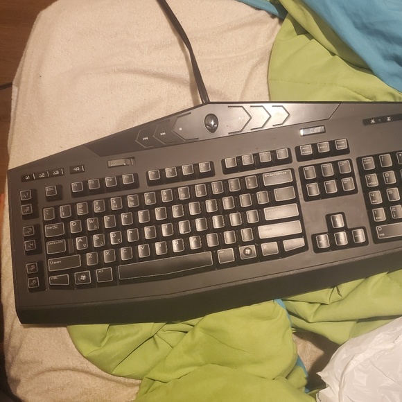 Alienware tactx keyboard - Picture 2 of 2
